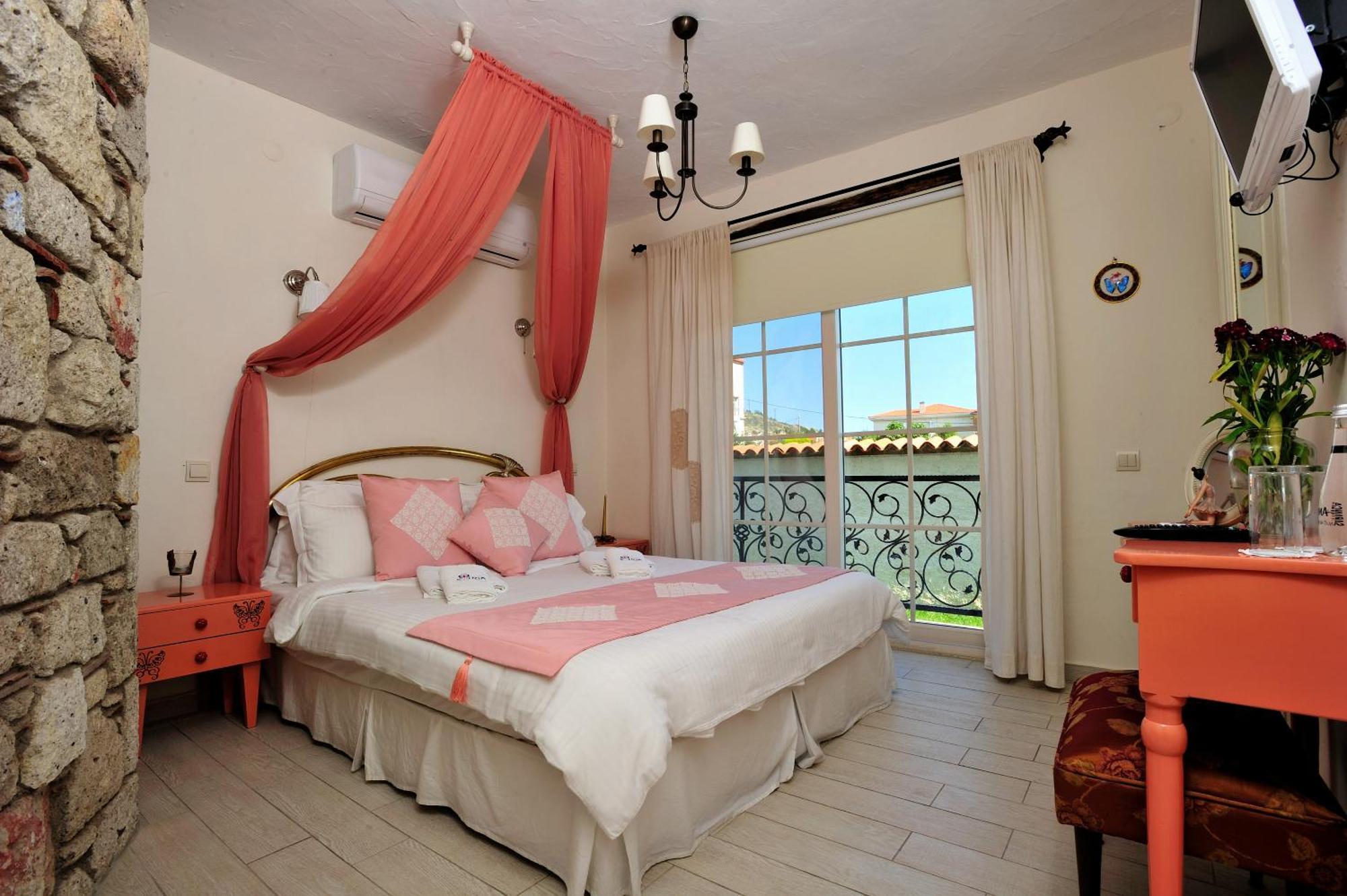 Alacati Sultan Konak Butik Otel ℳℛ Luxury Concept Exterior photo