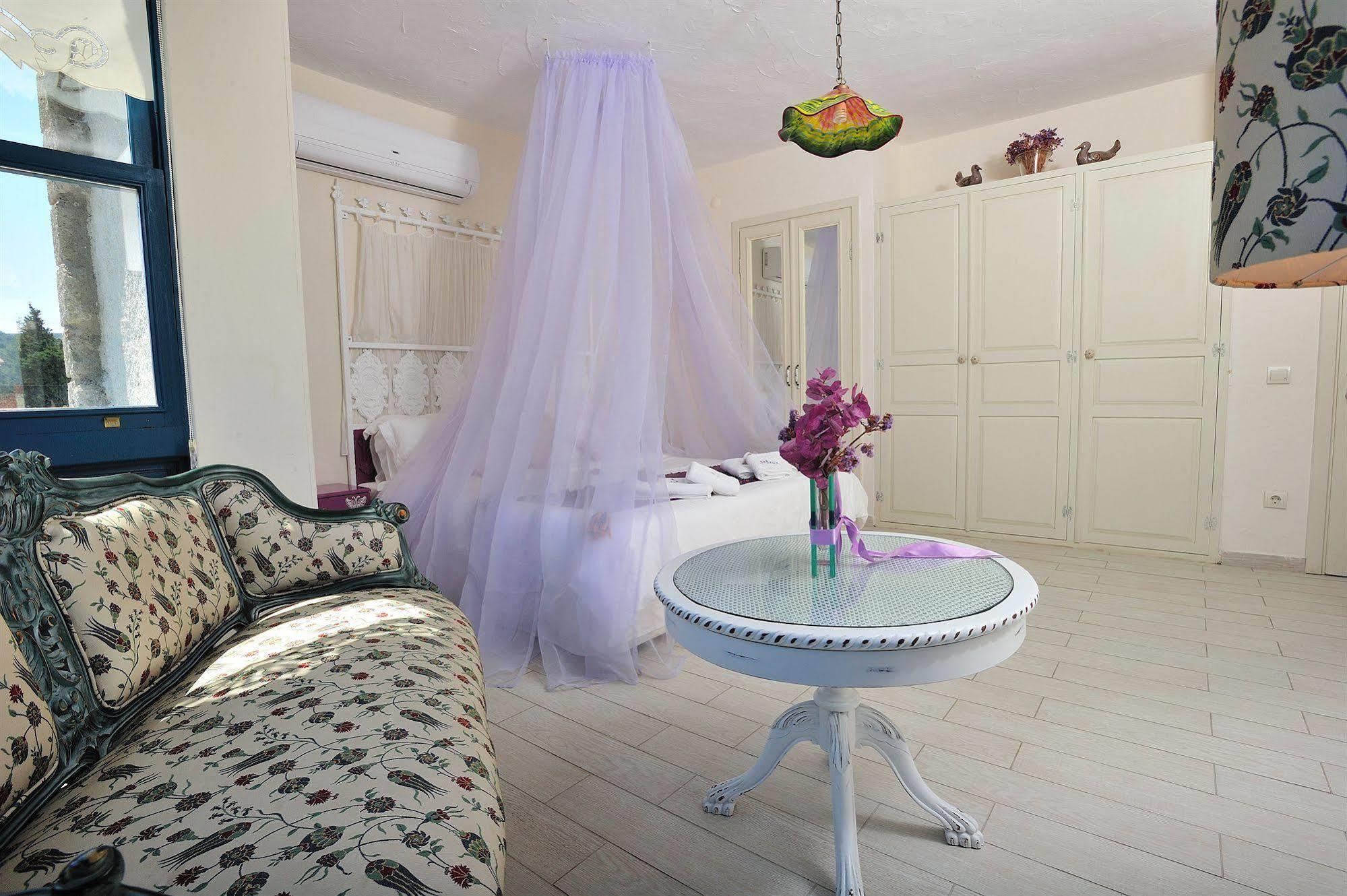 Alacati Sultan Konak Butik Otel ℳℛ Luxury Concept Exterior photo